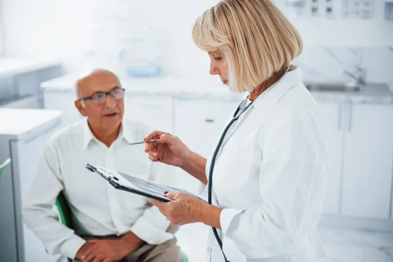 Arbeitsmedizinische Untersuchung eines Mitarbeiters